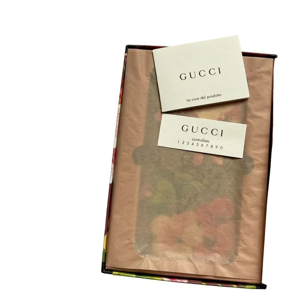 GUCCI GG Supreme Monogram Floral Bloom iPhone 8 Case Multicolor Dry Rose NWOT